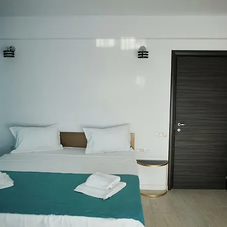 Studio Viggo * Mamaia